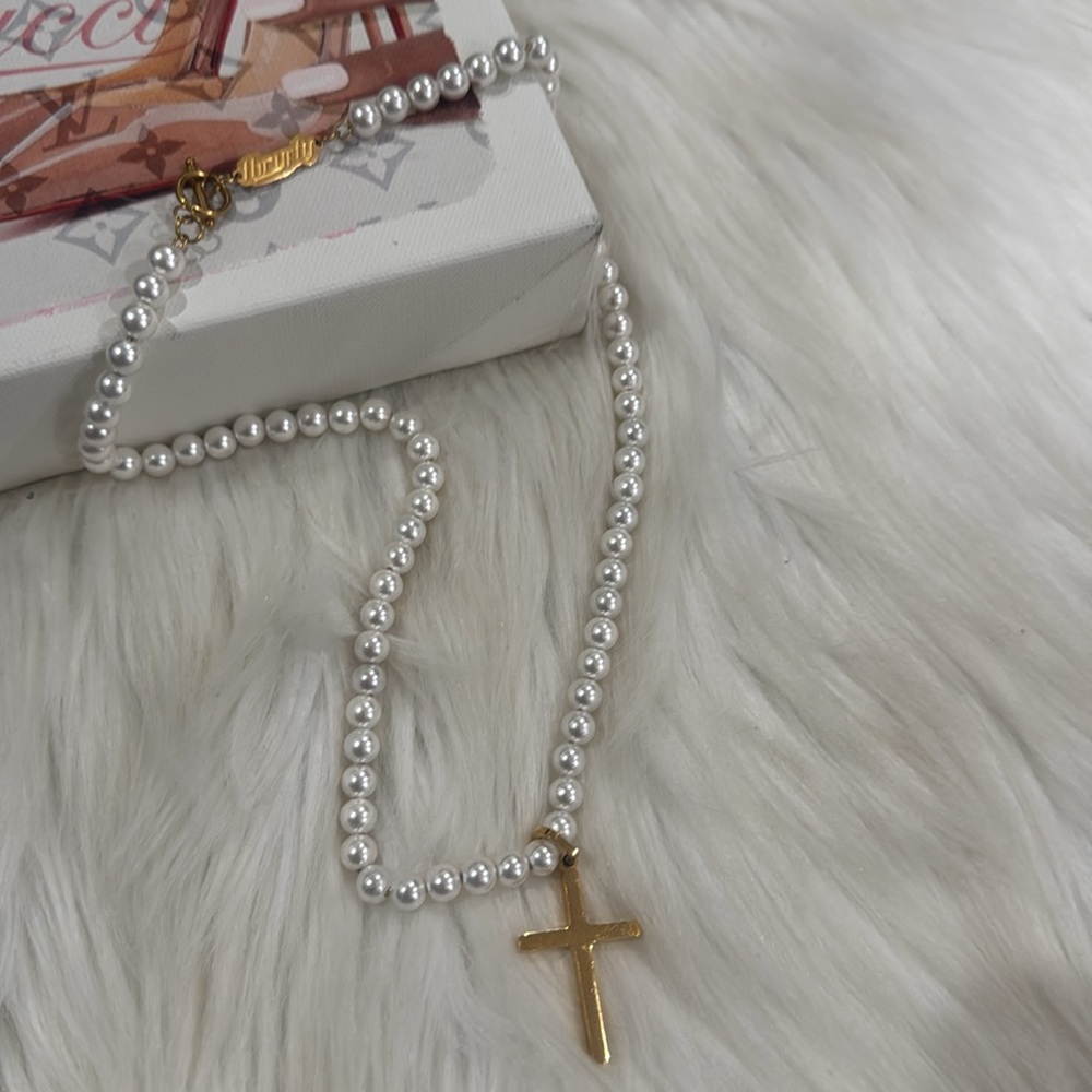 ✨Thryfty Men's freshwater Pearl Chain with Cross pendant